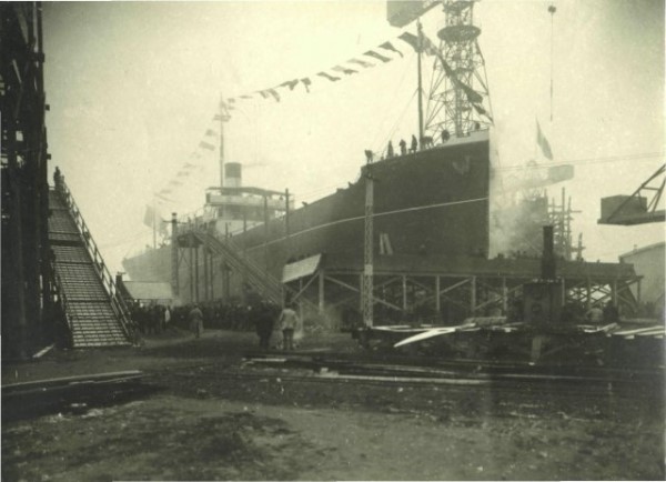 Lancement du 1er navire en 1921 au Trait ANNEXE 5'